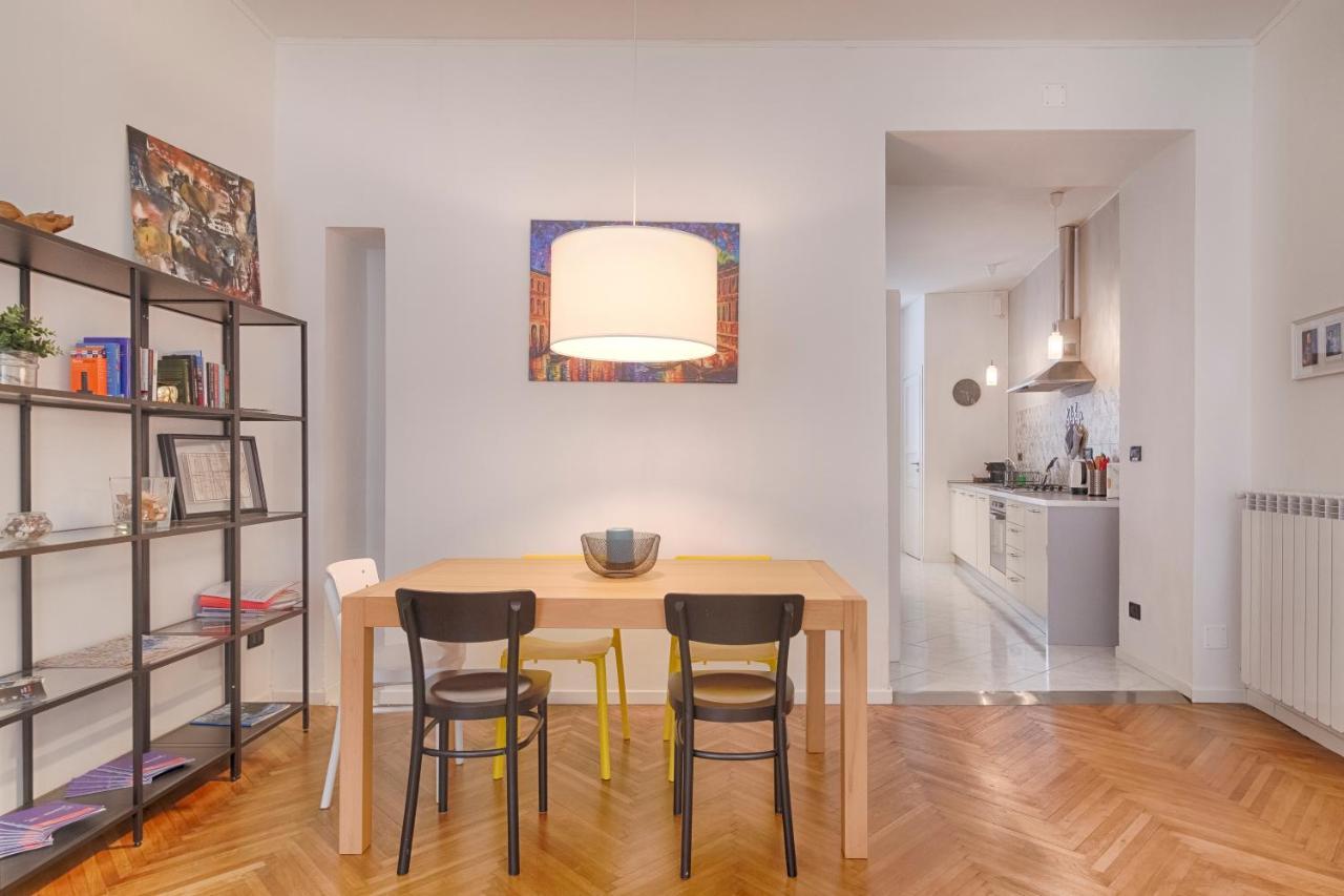 Mihaela Apartment - Charme Near The Station Trieste Bagian luar foto